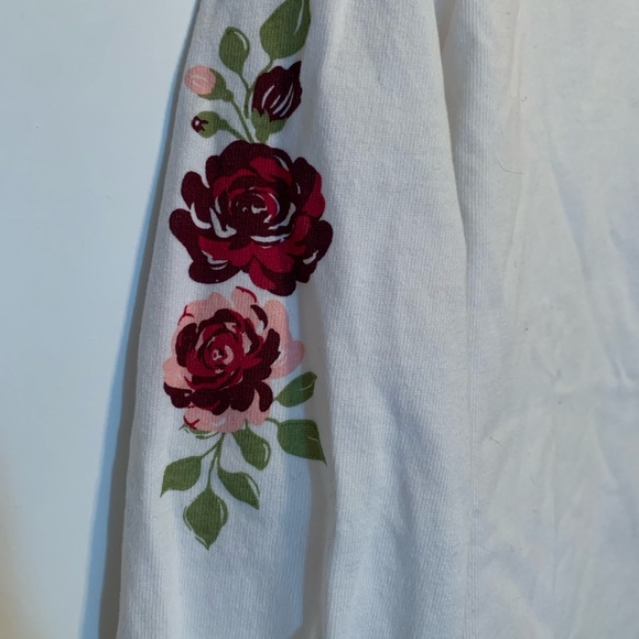 Little lass size 6 top with pink flowers and green leaves - Picture 3 of 5